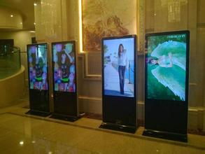 立式广告机 引领数字媒体应用新风尚的先锋力量